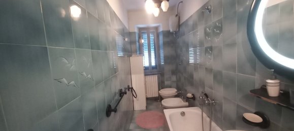 3 bedrooms House in Molazzana, Italy No. 79799 8