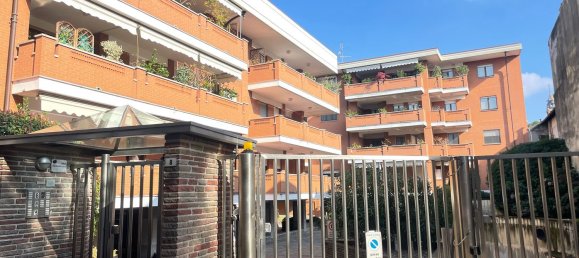 195m² Garage in Novara, Italy No. 230007 7