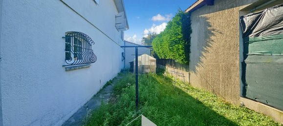 3 bedrooms House in Eysines, France No. 95757 2