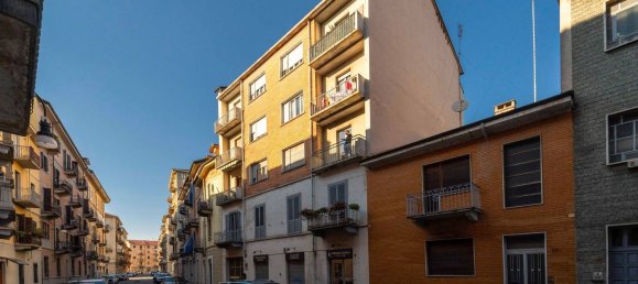 Квартира с 3 комнатами в Турин, Италия № 43573 4