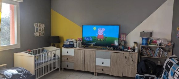 2 Schlafzimmer Wohnung in Chasse-sur-Rhone, France, Nr. 208099 3