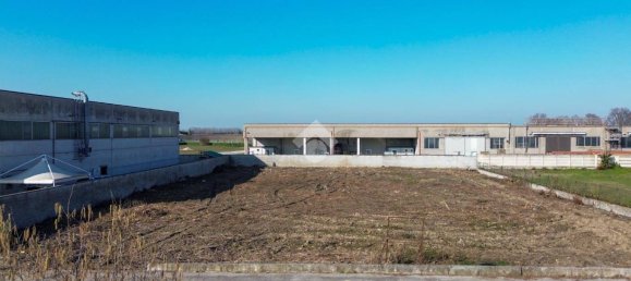 2200m² Land in Torre de' Picenardi, Italy No. 116686 10