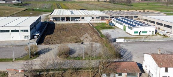 2200m² Land in Torre de' Picenardi, Italy No. 116686 2