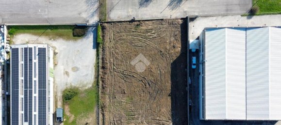 2200m² Land in Torre de' Picenardi, Italy No. 116686 3