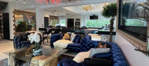 Villa de 8 dormitorios en Pattaya, Thailand No. 5754 12