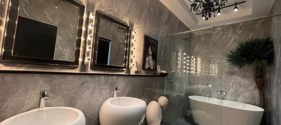 Villa de 8 dormitorios en Pattaya, Thailand No. 5754 8