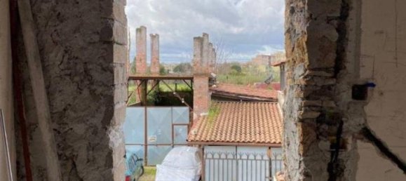 3 rooms House in Rome, Italy No. 35088 14
