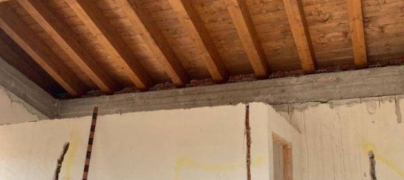 3 rooms House in Rome, Italy No. 35088 11