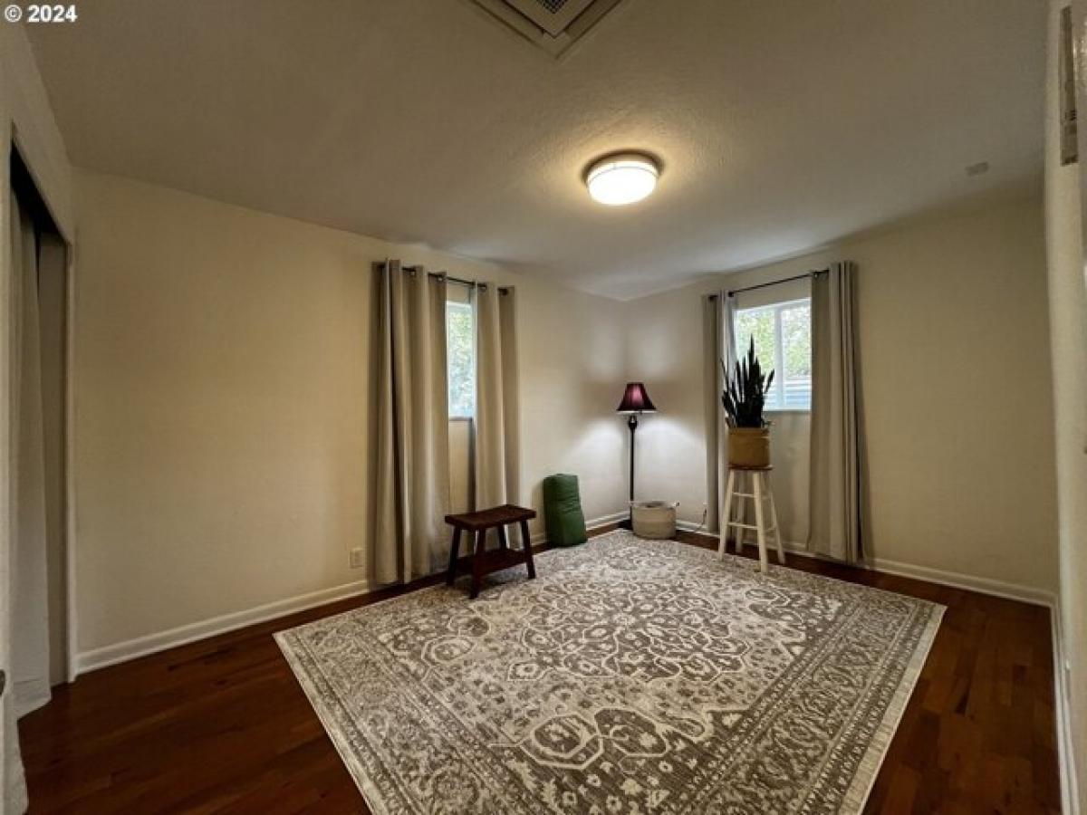 2 bedrooms House in Oakridge, USA No. 421390