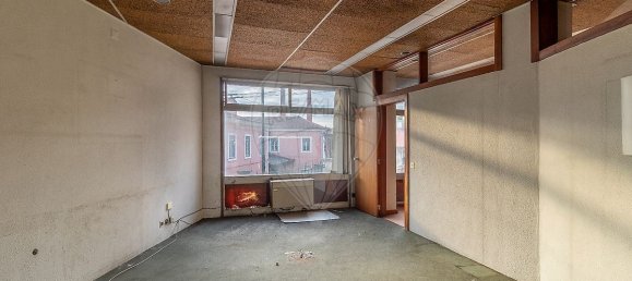 550m² Commercial property in Coimbra, Portugal No. 66265 11