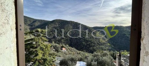 8 rooms Apartment in Seborga, Italy No. 17644 17