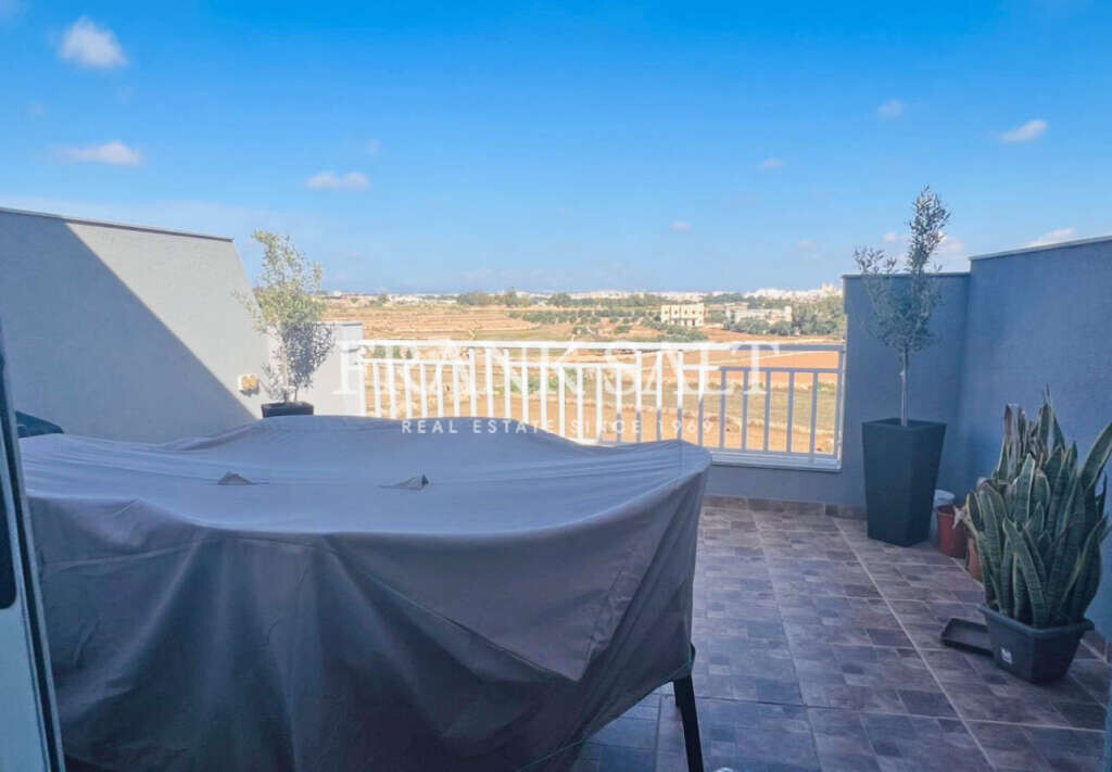 Ático de 3 dormitorios en Zejtun, Malta No. 7604