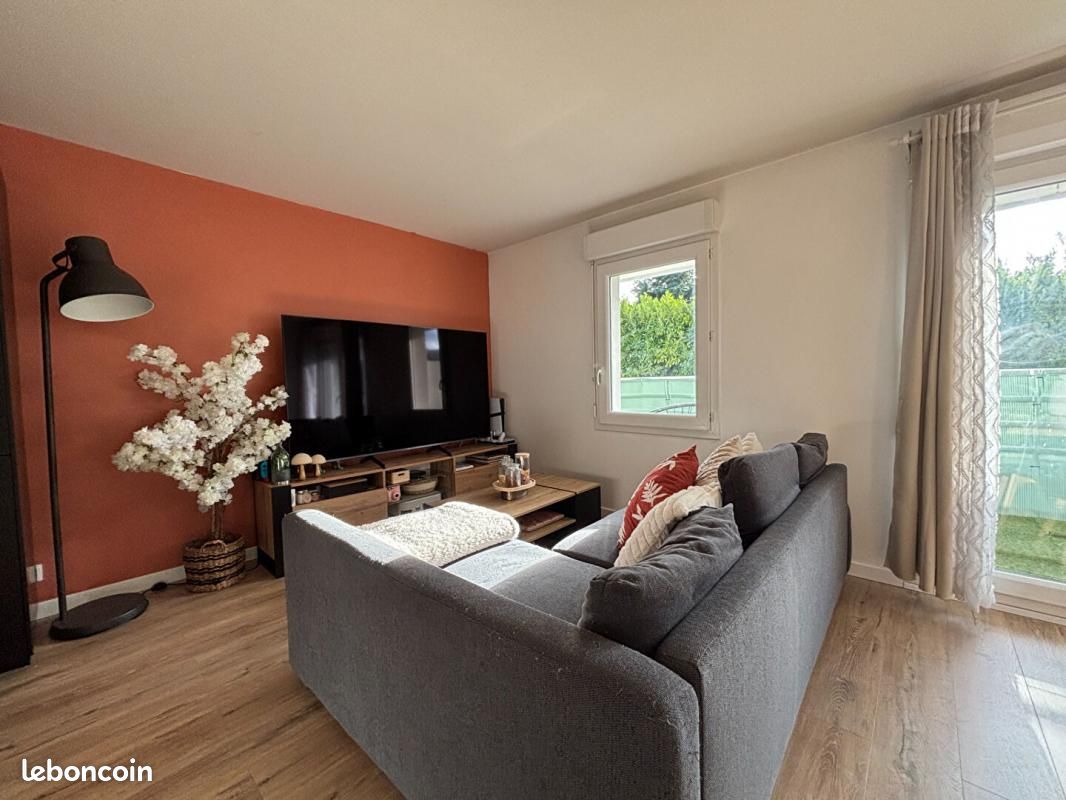 2 bedrooms Apartment in Saint-Herblain, France No. 340648
