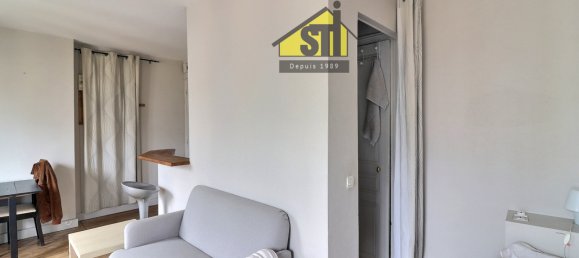 1 bedroom Apartment in Paris, France No. 178335 2