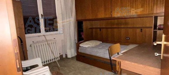 5 rooms Apartment in Renate, Italy No. 181642 6