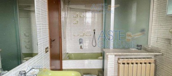 5 rooms Apartment in Renate, Italy No. 181642 4