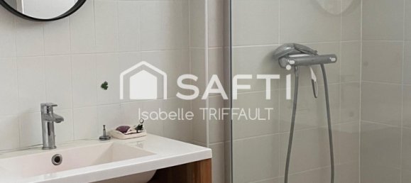 3 bedrooms House in Radenac, France No. 281859 8