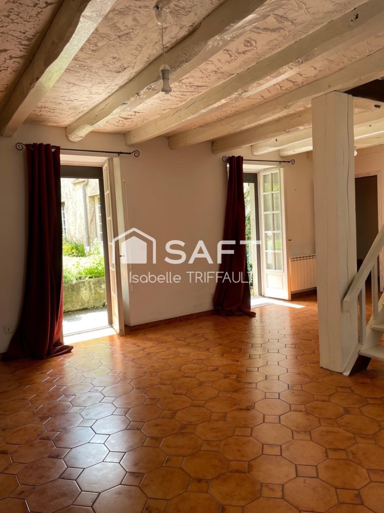 3 bedrooms House in Radenac, France No. 281859