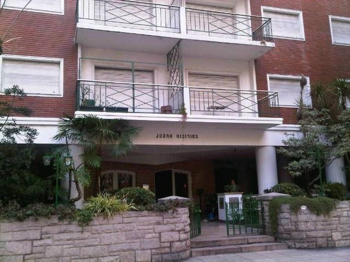 3 bedrooms Apartment in Mar del Plata, Argentina No. 87664