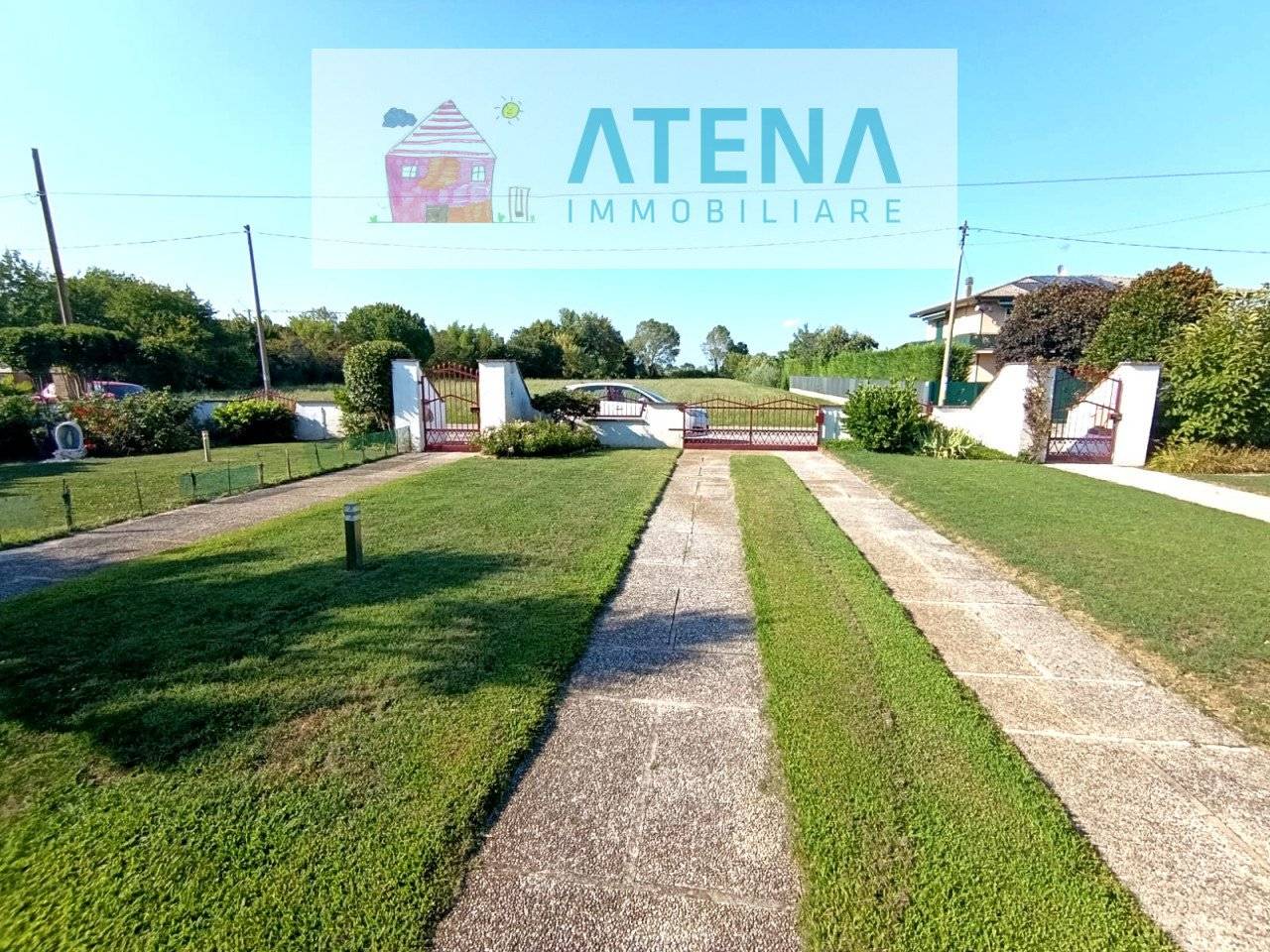 3 bedrooms Villa in Campodarsego, Italy No. 366692