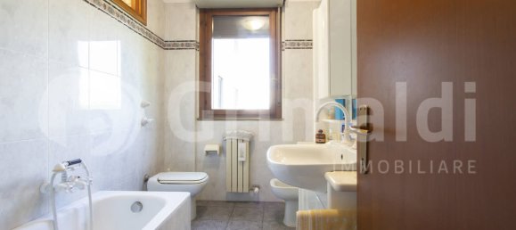 Apartamento T3 em Bellinzago Lombardo, Italy N.º 323035 22