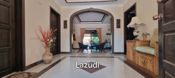 4 bedrooms Cafe / restaurant in Sattahip, Thailand No. 13910 2