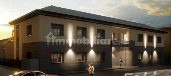 2 bedrooms Apartment in Cabiate, Italy No. 203185 3