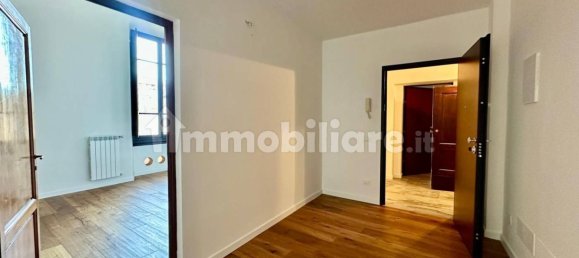 1 bedroom Apartment in Florence, Italy No. 10806 6