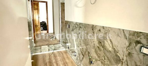 1 bedroom Apartment in Florence, Italy No. 10806 9