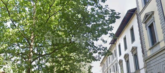 1 bedroom Apartment in Florence, Italy No. 10806 2