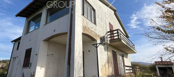 13 rooms House in Cinigiano, Italy No. 112020 7