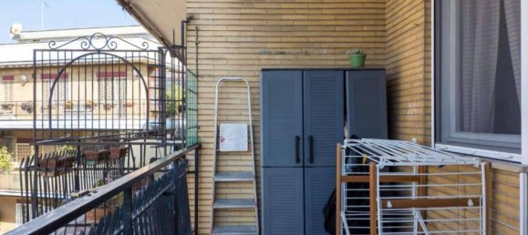 3 rooms Apartment in Rome, Italy No. 35603 19