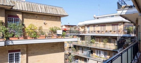 3 rooms Apartment in Rome, Italy No. 35603 21