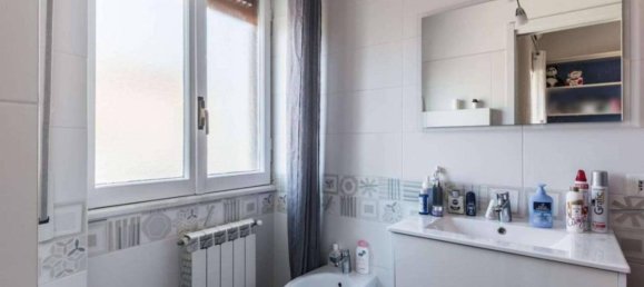 3 rooms Apartment in Rome, Italy No. 35603 17