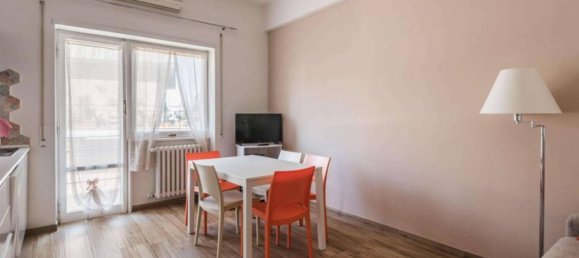 3 rooms Apartment in Rome, Italy No. 35603 9