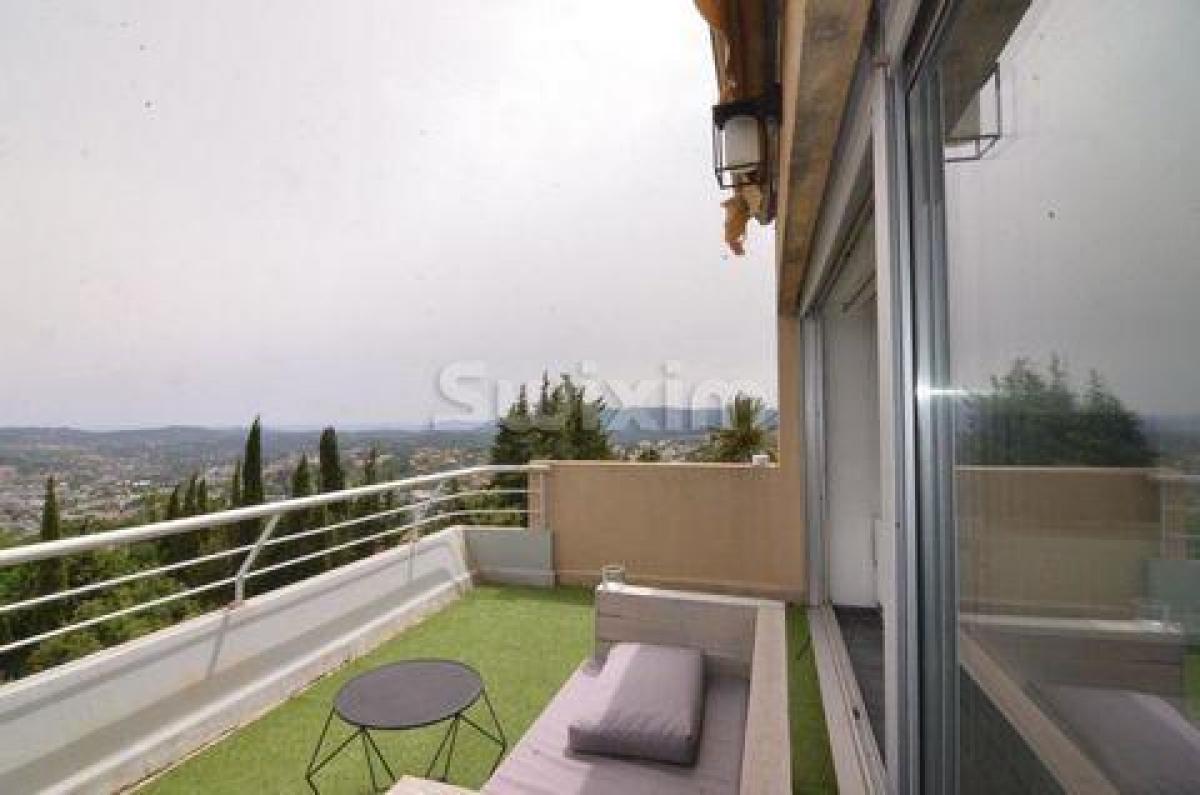 2 bedrooms Condo in Grasse, France No. 15495