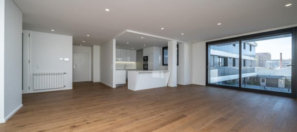 Apartamento com 4 quartos em condomínio em Matosinhos, Portugal N.º 6709 3