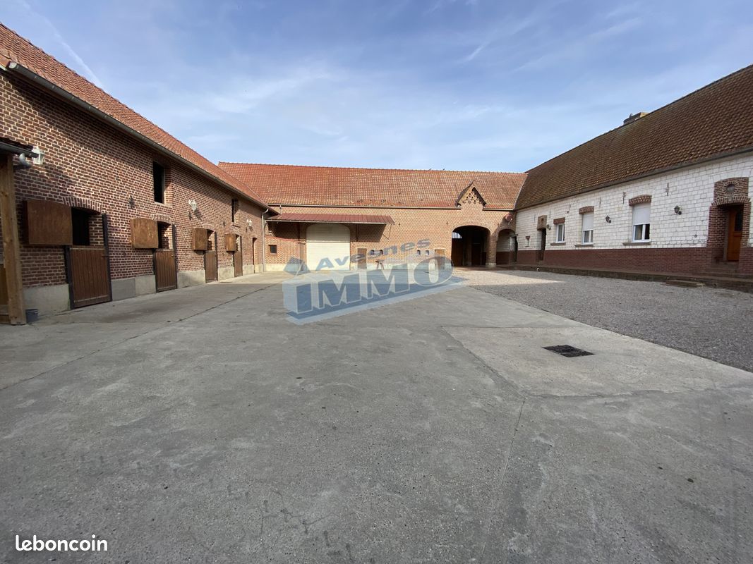 Замки и поместья с 6 спальнями в Валюон, Франция № 87948