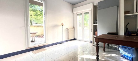 3 Schlafzimmer Wohnung in Mantua, Italy, Nr. 381848 14