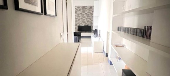 3 Schlafzimmer Wohnung in Mantua, Italy, Nr. 381848 8