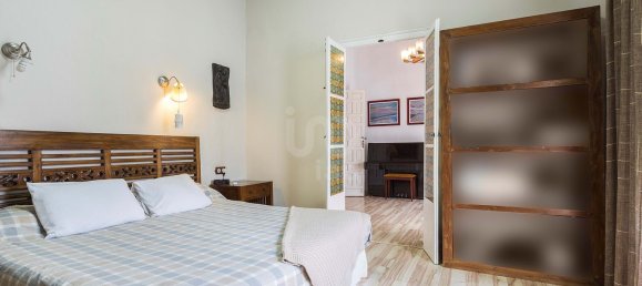 Casa de 10 dormitorios en Cádiz, Spain No. 181015 33