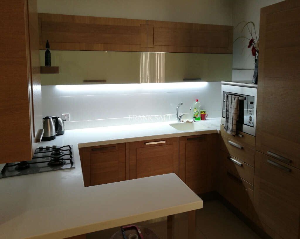 Apartamento de 2 dormitorios en Sliema, Malta No. 4026