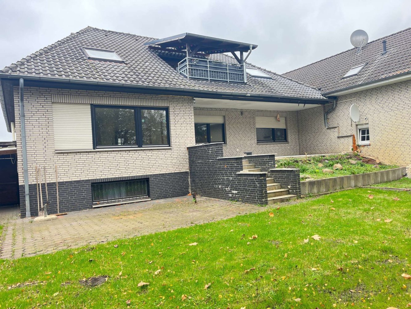 6 bedrooms Townhouse in Hanover, Germany No. 269764