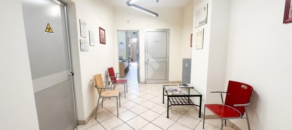 3غرفة عقار تجاري في Cinisello Balsamo, Italy رقم 108901 12