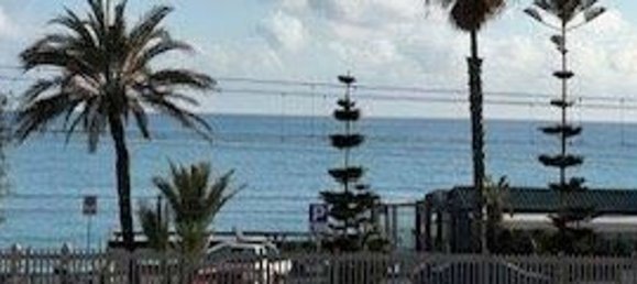 Apartamento de 3 habitaciónes en Bordighera, Italy No. 208396 11