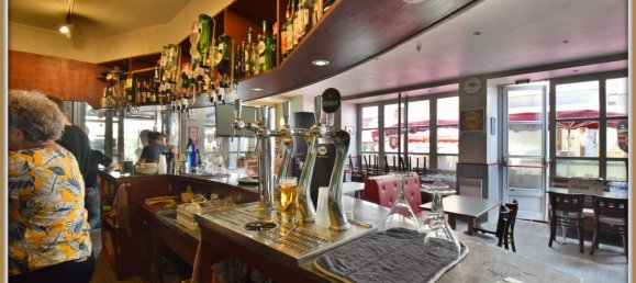 104m² Commercial property in Sainte-Foy-la-Grande, France No. 187848 3