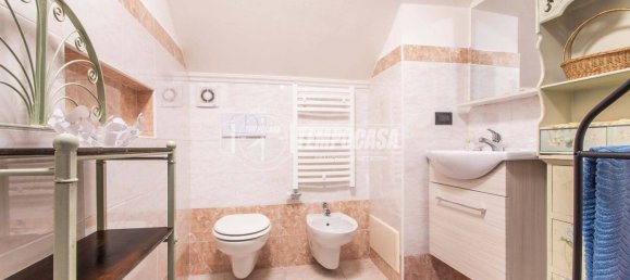 Apartamento T2 em Garbagnate Milanese, Italy N.º 5084 17