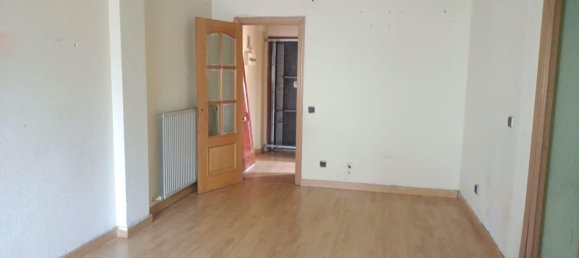 3 bedrooms Apartment in Madrid, Spain No. 168637 9