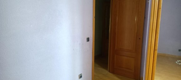 3 bedrooms Apartment in Madrid, Spain No. 168637 19