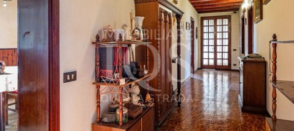 11غرفة منزل في Capriolo, Italy رقم 84384 5